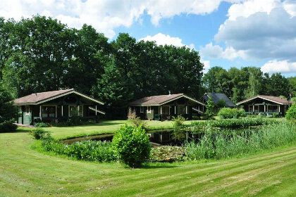 008 Knus Finse bungalow voor 4 personen in Drenthe