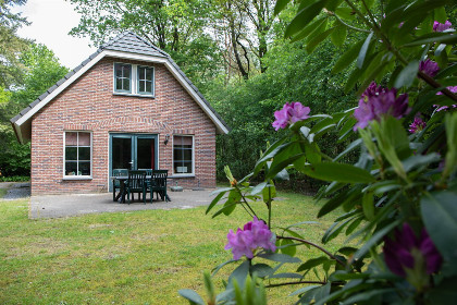 014 Vrijstaande 8 persoons bungalow op een vakantiepark in Drenthe