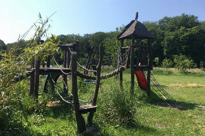 020 Authentiek 8 persoonsvakantiehuis, ruim en bosrijk gelegen in Klijndijk, Drenthe