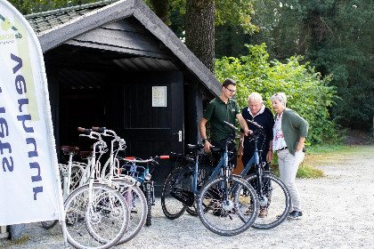 019 11 pers. Wellness familiehuis met hottub