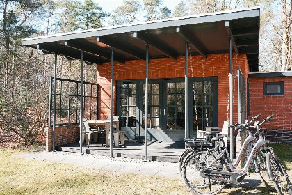 001 4 pers. Bungalow Monumentaal met hottub 001 4 pers. Bungalow Monumentaal met hottub