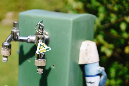 012 Comfortplaats met prive hottub en prive sanitair naast de plaats