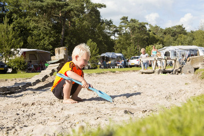 000 Comfortplaats met prive sanitair en buitenkeuken 000 Comfortplaats met prive sanitair en buitenkeuken