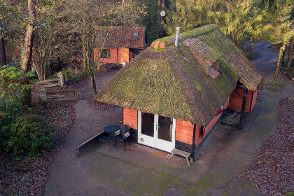 001 Karakteristiek vrijstaand 5 persoons vakantiehuis, bosrijk gelegen nabij Norg in Drenthe