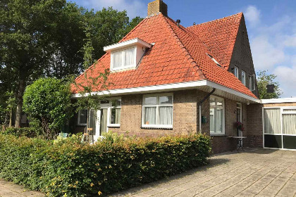 016 Prachtige 2 persoons vakantiewoning in voormalig politiebureau in Rolde