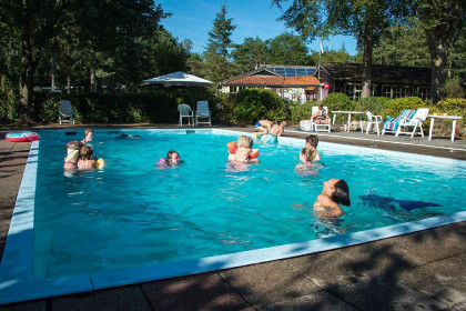 013 4 persoons vrijstaand chalet met hottub op Vakantiepark De Wiltzangh in Ruinen