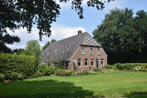 Gezellige vakantieboerderij voor 15 personen in Drenthe