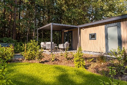 001 Uijlenborg Lodge met hottub | 4 personen