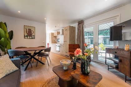 008 Uijlenborg Lodge met hottub | 4 personen