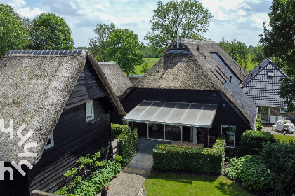 011 Groepsaccommodatie naast een wijngaard voor 11 personen in het Drentse dorp Ruinerwold