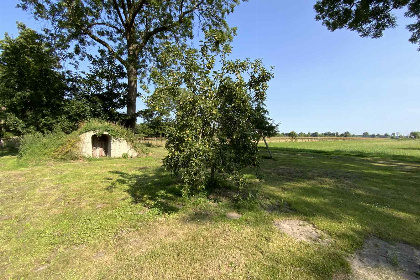 005 Royale 8 pers. vakantieboerderij met een houtkachel, groot erf en veel privacy, in Drenthe