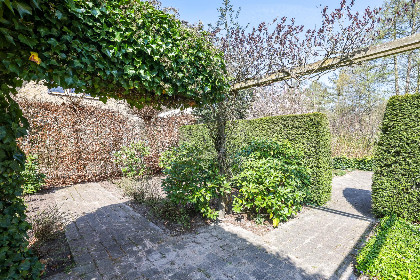037 Landhuis 42