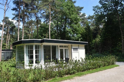 007 Basic 4 Persoons vakantiehuis in Spier op een familiepark