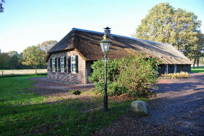 022 Prachtig gelegen 10 persoons vakantieboerderij in Uffelte   Drenthe