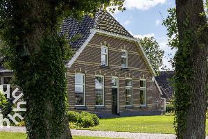 Zeer ruim 2 persoons vakantiehuis in het voorhuis van een boerderij in Drenthe