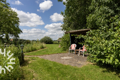 005 Zeer ruim 2 persoons vakantiehuis in het voorhuis van een boerderij in Drenthe