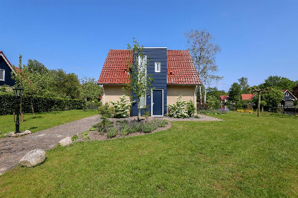 019 Heerlijk 8 persoons vakantiehuis met sauna en zonnehemel in Westerbork