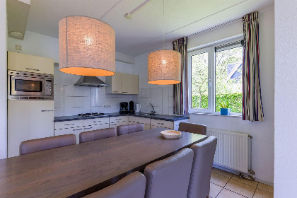 020 Heerlijk 8 persoons vakantiehuis met sauna en zonnehemel in Westerbork