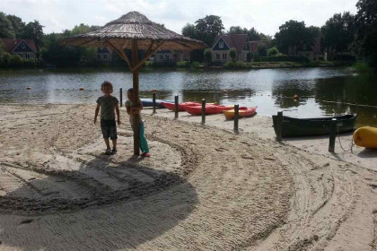 036 Heerlijk 8 persoons vakantiehuis met sauna en zonnehemel in Westerbork