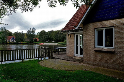 011 Ruim 8 persoons vakantiehuis met sauna op vakantiepark in Westerbork