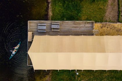 032 Groepsverblijf groepstent   vier luxe 6 pers. glamping tenten (24 personen)