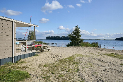 005 Strandhuisje | 4 Personen