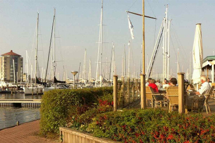 026 Fijne 4 6 persoons havenlodge in Lelystad vlakbij de Oostvaardersplassen en Bataviastad