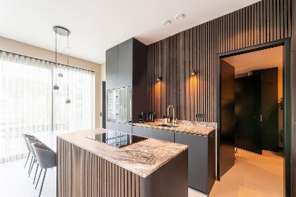 005 Bloem Nr. 354 | 8 Pers. Jacuzzi