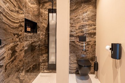 008 Bloem Nr. 354 | 8 Pers. Jacuzzi