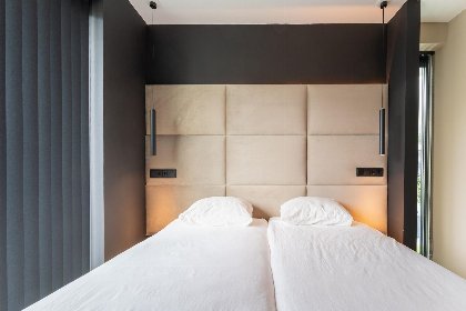 010 Bloem Nr. 354 | 8 Pers. Jacuzzi