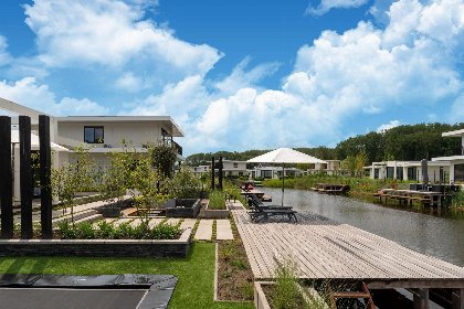 018 Bloem Nr. 354 | 8 Pers. Jacuzzi