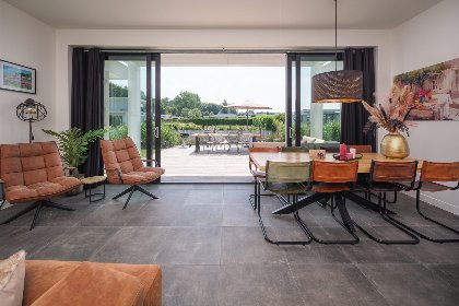 002 Bloem Nr. 374 | 8 Pers