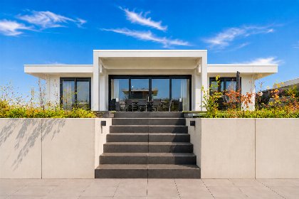 001 Bloem Nr. 511 | 8 Pers. Hottub 