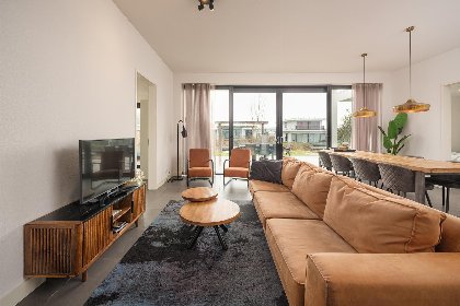 002 Bloem Nr. 591 | 8 Pers. Hottub