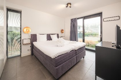 005 Bloem Nr. 591 | 8 Pers. Hottub
