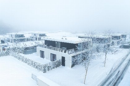 036 Maan Nr. 300 | 10 Pers. Hottub 