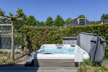 012 Water Nr. 243 | 10 Pers. Jacuzzi 
