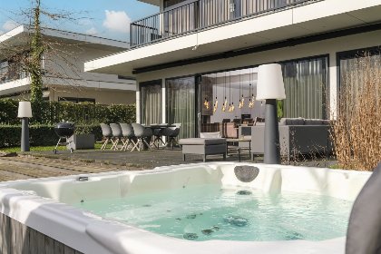 001 Water Nr. 336 | 10 Pers. Jacuzzi 