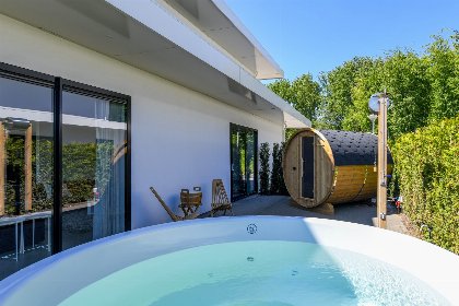 031 Water Nr. 553/554 | 16 Pers. Hottub 031 Water Nr. 553/554 | 16 Pers. Hottub