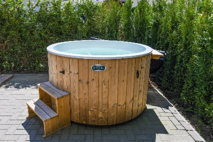 002 Water Nr. 554 | 8 Pers. Hottub 
