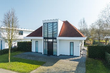 000 Zon Nr. 325 | 5 Pers 000 Zon Nr. 325 | 5 Pers