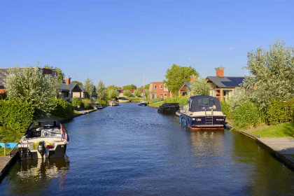 020 4 persoons vakantiehuis aan het water op recreatiepark Tusken de Marren