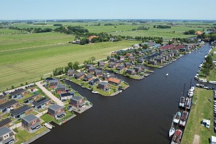 011 Sneekermeer 8p. met buitenspa