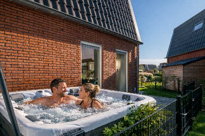 001 Sneekermeer 8p. met jacuzzi 001 Sneekermeer 8p. met jacuzzi