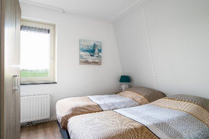 006 Sneekermeer 8p. met jacuzzi 006 Sneekermeer 8p. met jacuzzi