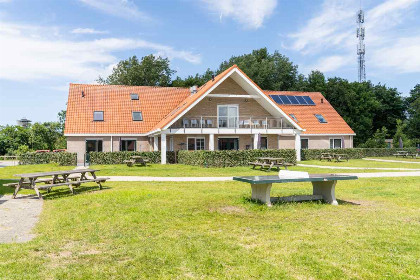 035 Gezellig 16 persoons vakantiewoning met gratis internet