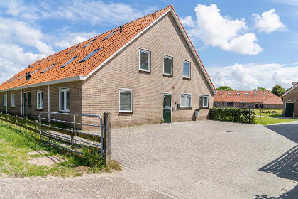 032 Luxe 20 persoons groepsaccommodatie in de Vleien op Ameland