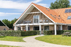 Luxe 24 persoons groepsaccommodatie in de Vleien op Ameland