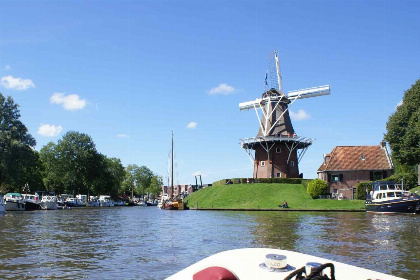 009 Prachtig gelegen 2 persoons chalet aan de jachthaven Kuikhorne