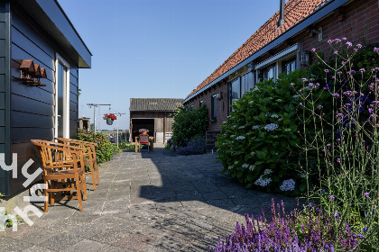 015 Sfeervol 2 pers. voorhuis aan de rand van Eernewoude in het Nationaal Park de Alde Feanen